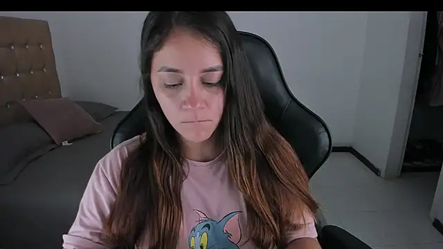 EmmaGrace1999 online show from 12-06-24, 10:49