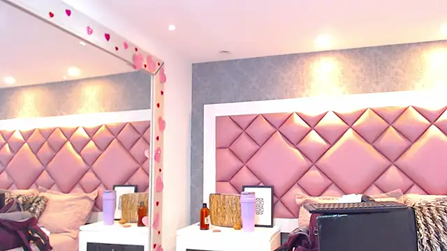 DanielaDuff online show from 01-31-26, 08:18