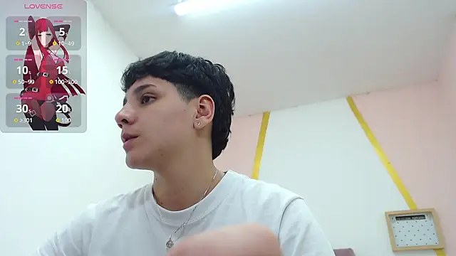 Snapshot of bad_giirl_ chatting on 10-27-25, 06:12 bad giirl online show from 10-27-25, 06:12