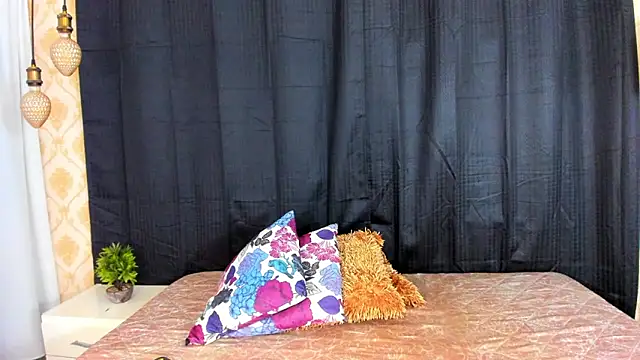 DENISE WOLFE online show from 03-17-25, 01:39