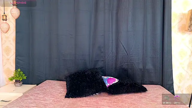 DENISE WOLFE online show from 09-23-25, 12:30