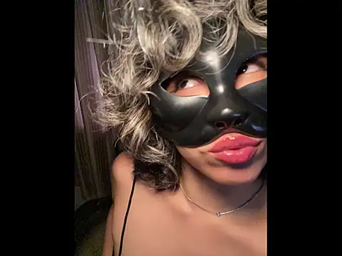 nenalayla online show from 03-28-26, 02:49