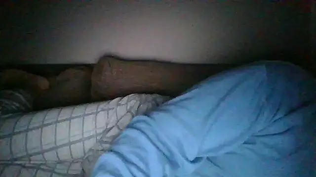 Snapshot of Anderrust chatting on 02-19-25, 10:20 Anderrust online show from 02-19-25, 10:20