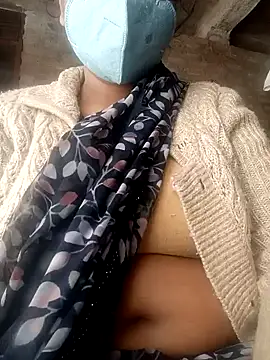 Snapshot of Lattika-Bhabhi chatting on 02-08-25, 11:12 Lattika-Bhabhi online show from 02-08-25, 11:12