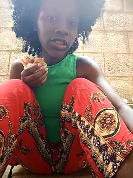 Snapshot of Petite_li chatting on 11-29-25, 06:27 Petite li online show from 11-29-25, 06:27