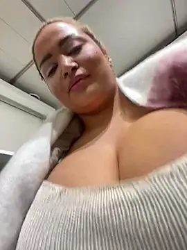 EmiliaPetrova online show from 03-14-25, 06:07