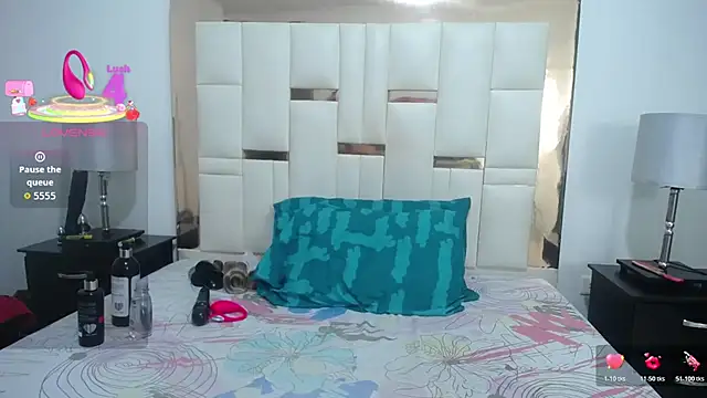 Snapshot of ambercordoba chatting on 10-19-25, 12:50 ambercordoba online show from 10-19-25, 12:50