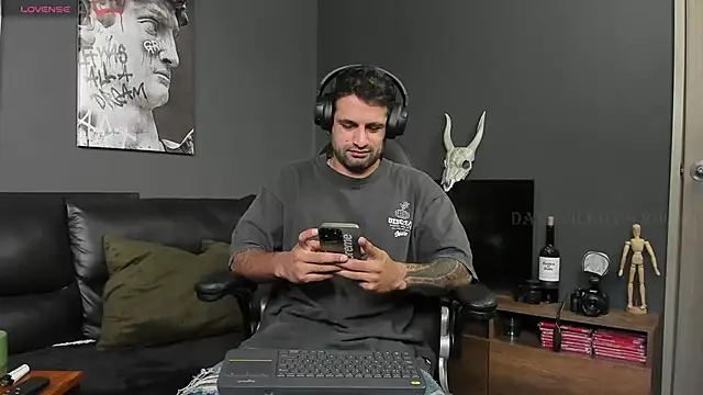 Davevilboy online show from 12-06-24, 01:22