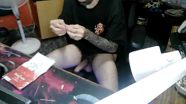 Snapshot of zorrito86 chatting on 10-18-25, 05:03 zorrito86 online show from 10-18-25, 05:03