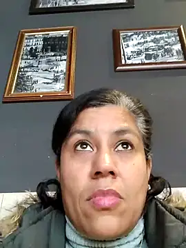 Molly newman6 online show from 01-30-25, 03:40