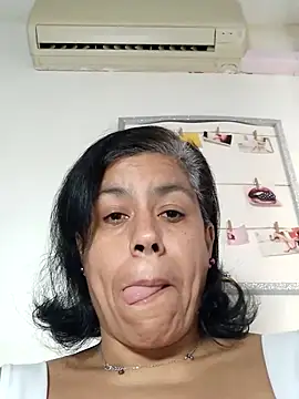 Molly newman6 online show from 04-15-26, 01:29