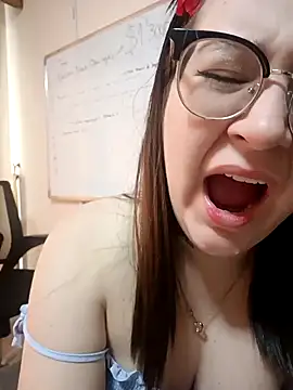 HunnyyLove online show from 12-07-24, 04:47