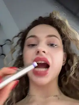 Camilla Railian online show from 02-13-25, 10:22