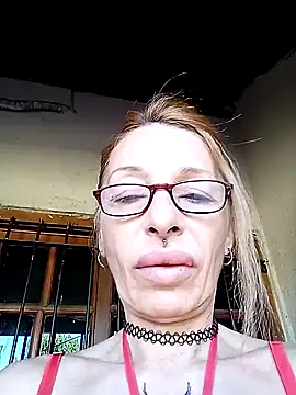 FrozenWaffle online show from 02-17-25, 02:04