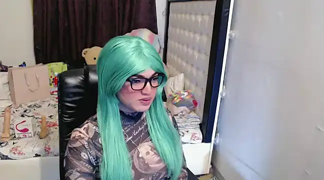 Snapshot of Goddess_Sarah chatting on 12-27-24, 06:10 Goddess Sarah online show from 12-27-24, 06:10