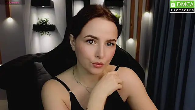 Snapshot of Mira_Mermayd chatting on 02-06-25, 01:05 Mira Mermayd online show from 02-06-25, 01:05