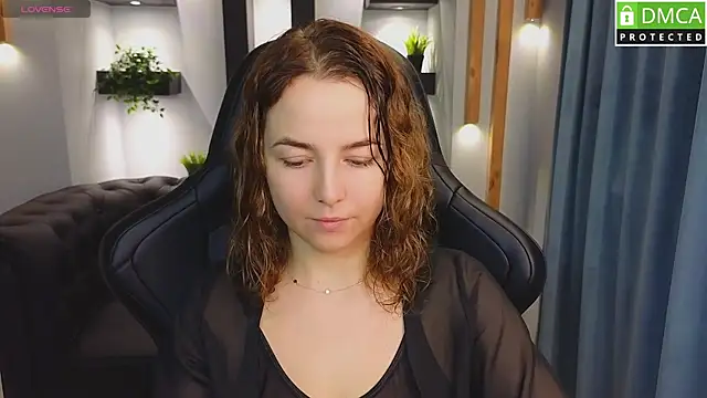 Snapshot of Mira_Mermayd chatting on 02-22-25, 01:11 Mira Mermayd online show from 02-22-25, 01:11