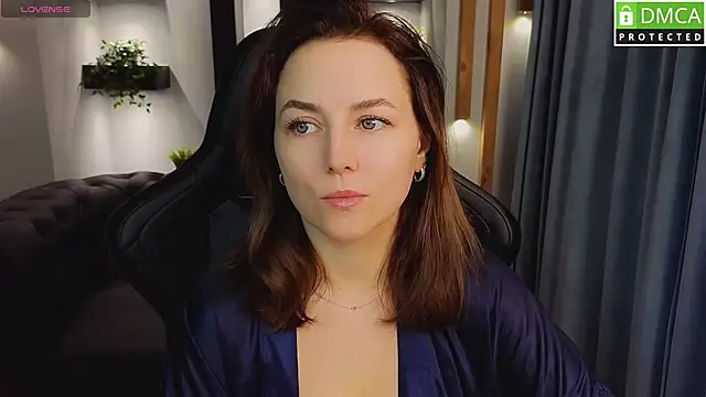 Snapshot of Mira_Mermayd chatting on 03-08-25, 08:22 Mira Mermayd online show from 03-08-25, 08:22