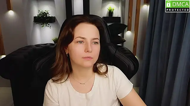 Snapshot of Mira_Mermayd chatting on 03-19-25, 08:12 Mira Mermayd online show from 03-19-25, 08:12