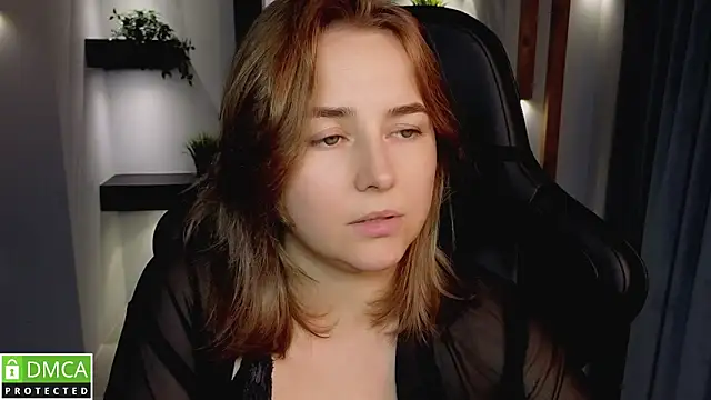 Snapshot of Mira_Mermayd chatting on 09-11-25, 08:36 Mira Mermayd online show from 09-11-25, 08:36