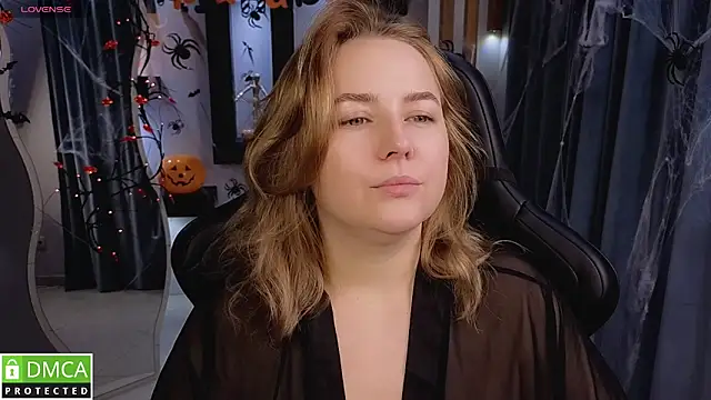 Snapshot of Mira_Mermayd chatting on 11-02-25, 01:08 Mira Mermayd online show from 11-02-25, 01:08