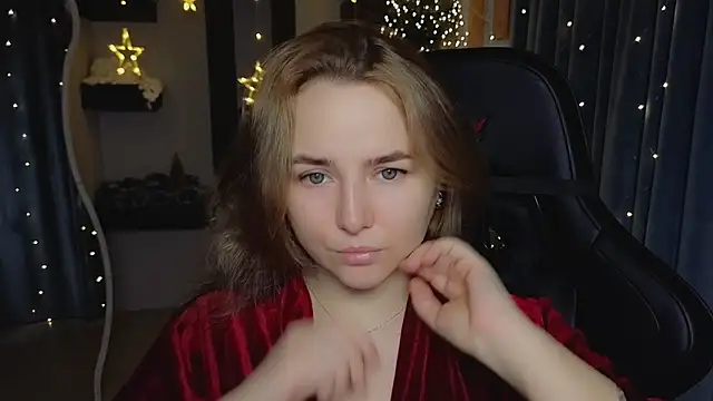 Snapshot of Mira_Mermayd chatting on 12-20-25, 01:12 Mira Mermayd online show from 12-20-25, 01:12