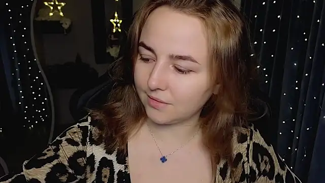 Snapshot of Mira_Mermayd chatting on 12-23-25, 10:02 Mira Mermayd online show from 12-23-25, 10:02