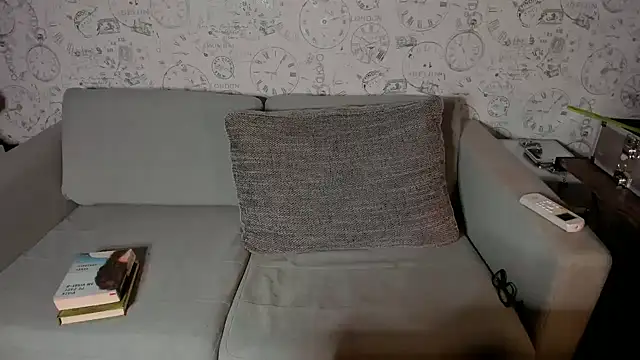 Snapshot of LondonBadGirl chatting on 12-15-25, 12:48 LondonBadGirl online show from 12-15-25, 12:48