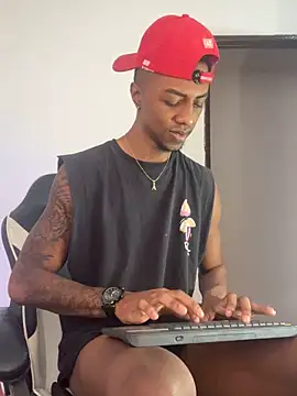 Snapshot of YeremiBrowm chatting on 02-27-25, 08:31 YeremiBrowm online show from 02-27-25, 08:31