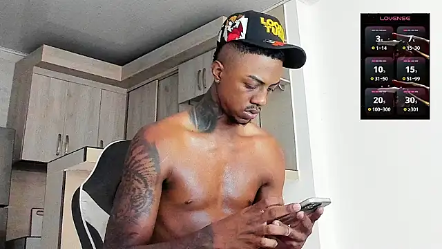 Snapshot of YeremiBrowm chatting on 11-04-25, 08:08 YeremiBrowm online show from 11-04-25, 08:08