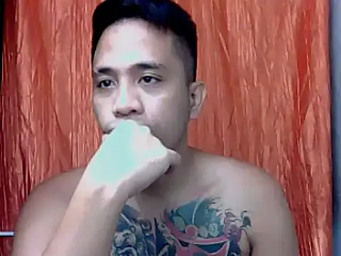 Snapshot of Thyler08 chatting on 12-29-24, 06:03 Thyler08 online show from 12-29-24, 06:03