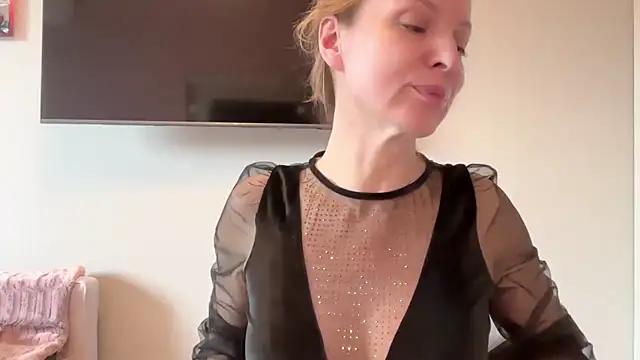 RachellAmazing online show from 03-05-25, 01:39