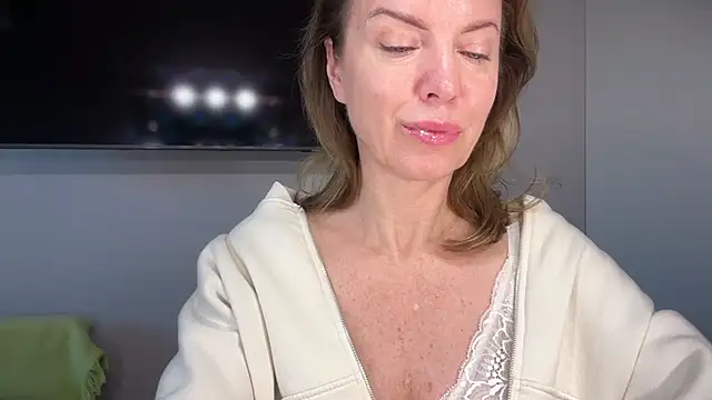 RachellAmazing online show from 09-24-25, 05:22