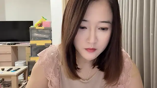 Snapshot of Tw_Angellovers chatting on 03-18-25, 04:04 Tw Angellovers online show from 03-18-25, 04:04