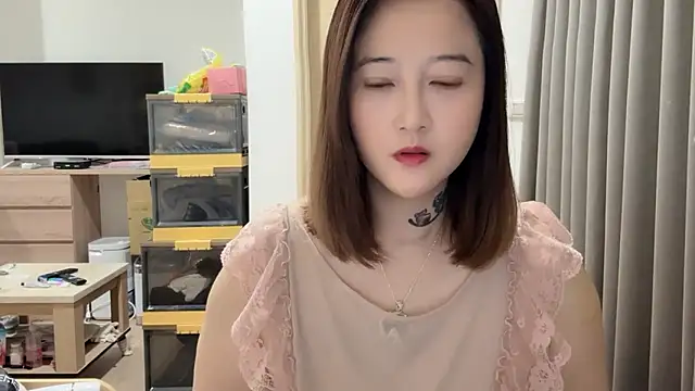 Snapshot of Tw_Angellovers chatting on 03-21-25, 02:29 Tw Angellovers online show from 03-21-25, 02:29