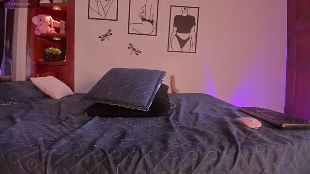 Snapshot of MarStonee chatting on 02-22-25, 05:12 MarStonee online show from 02-22-25, 05:12