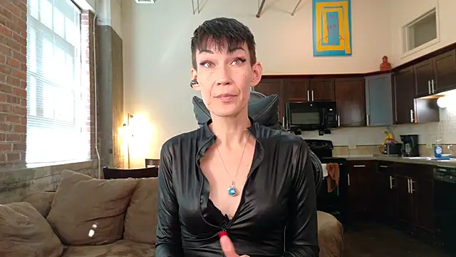 Snapshot of EveEnigma chatting on 09-26-25, 03:38 EveEnigma online show from 09-26-25, 03:38