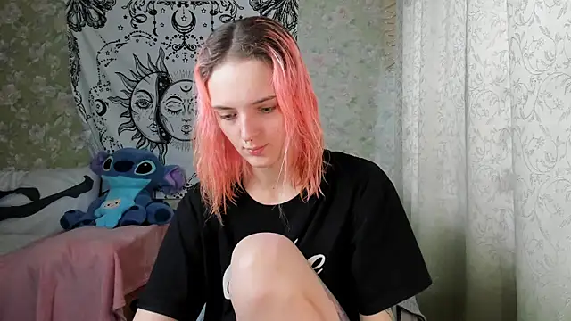 Snapshot of Cutie_Adelia chatting on 01-25-25, 09:26 Cutie Adelia online show from 01-25-25, 09:26