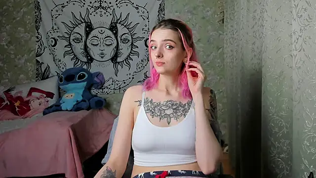 Snapshot of Cutie_Adelia chatting on 03-14-25, 01:13 Cutie Adelia online show from 03-14-25, 01:13