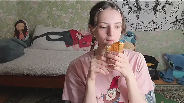 Cutie Adelia online show from 04-15-26, 08:54