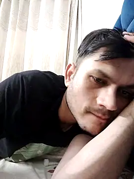 alex78265 online show from 04-12-26, 05:07