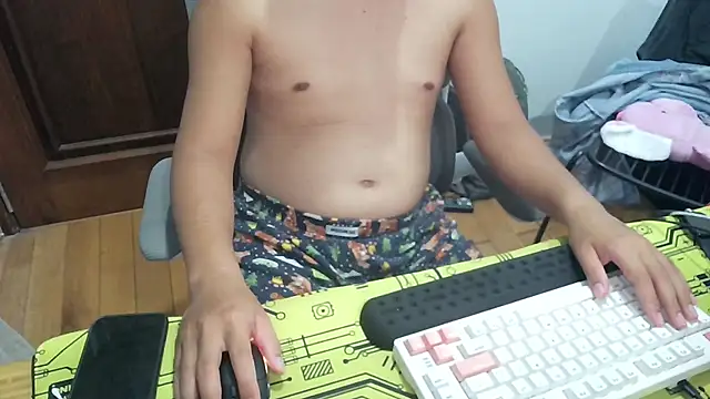 luckyjackie25 online show from 06-10-26, 10:58