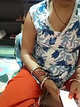 Snapshot of Diya_143 chatting on 05-28-26, 06:00 Diya 143 online show from 05-28-26, 06:00