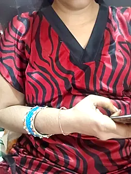 Snapshot of Diya_143 chatting on 06-01-26, 09:44 Diya 143 online show from 06-01-26, 09:44