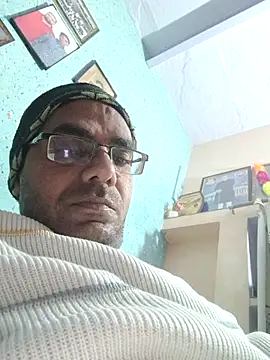 ajayraj0000 online show from 12-14-25, 07:51