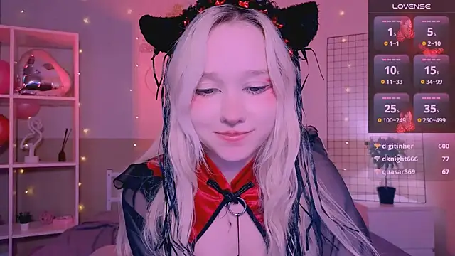 Snapshot of IrmaBell chatting on 03-16-25, 12:11 IrmaBell online show from 03-16-25, 12:11