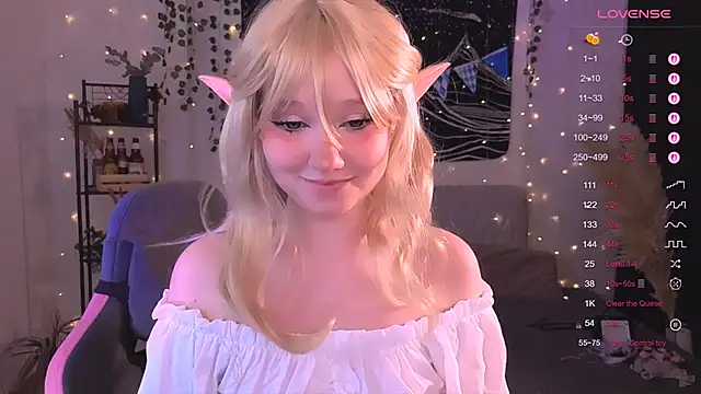 Snapshot of IrmaBell chatting on 09-25-25, 10:35 IrmaBell online show from 09-25-25, 10:35