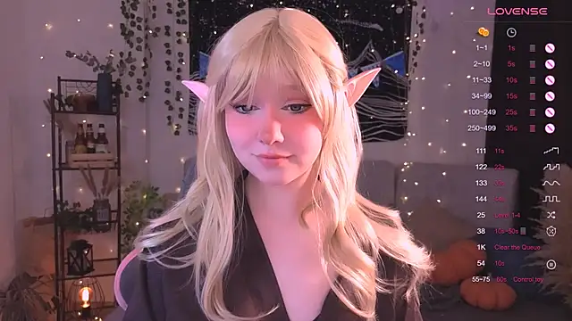 Snapshot of IrmaBell chatting on 10-15-25, 11:27 IrmaBell online show from 10-15-25, 11:27