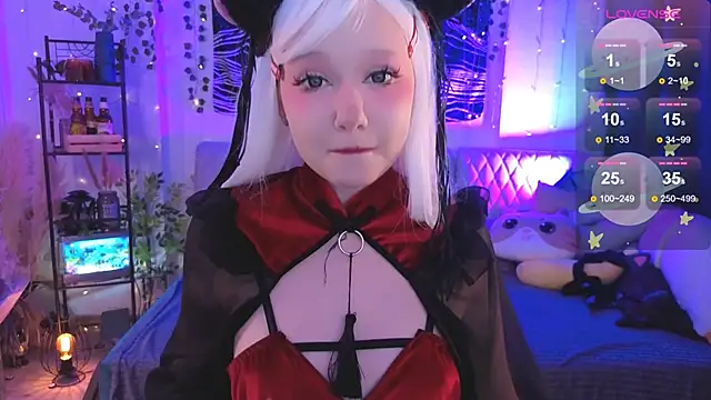 Snapshot of IrmaBell chatting on 11-30-25, 03:43 IrmaBell online show from 11-30-25, 03:43