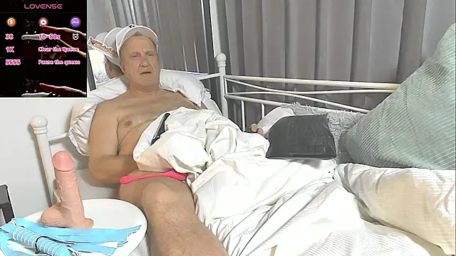 Snapshot of openminddaddy chatting on 02-17-25, 07:31 openminddaddy online show from 02-17-25, 07:31